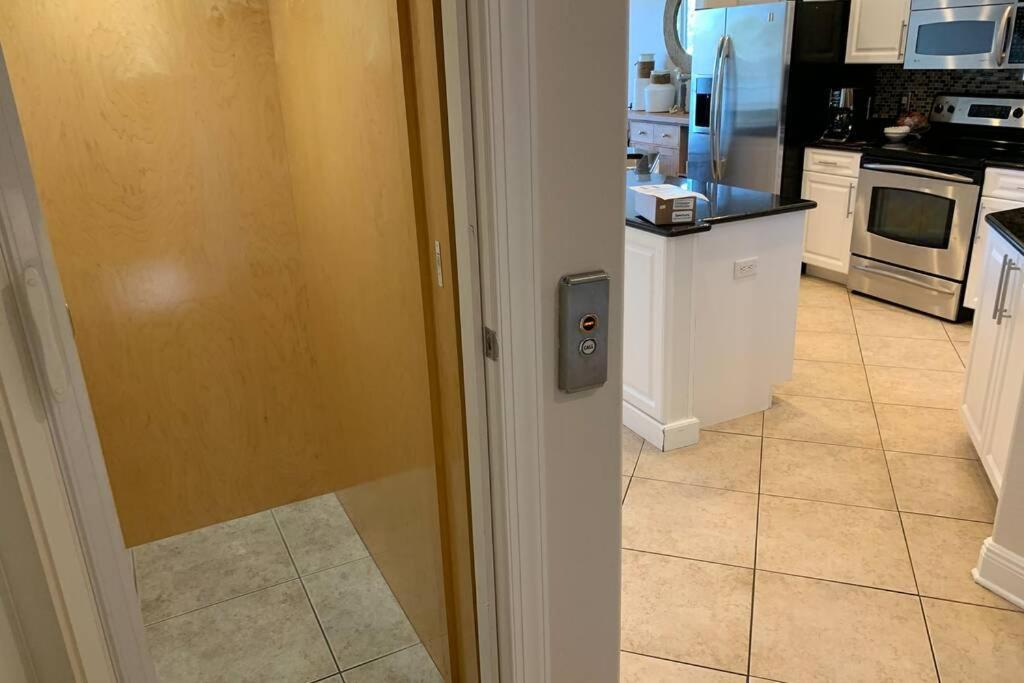 Luxury And Spacious Waterside Getaway Clearwater Beach Esterno foto